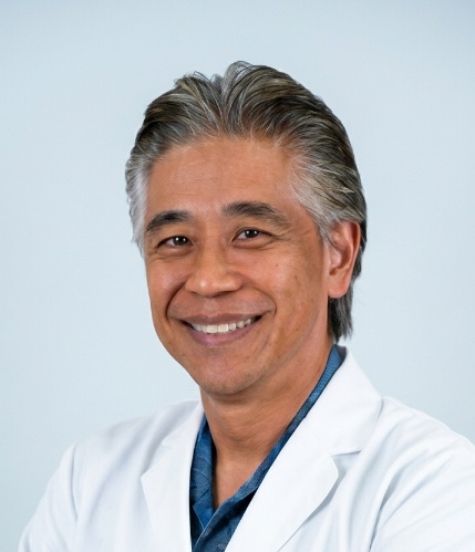 Dr. Hugo Higa
